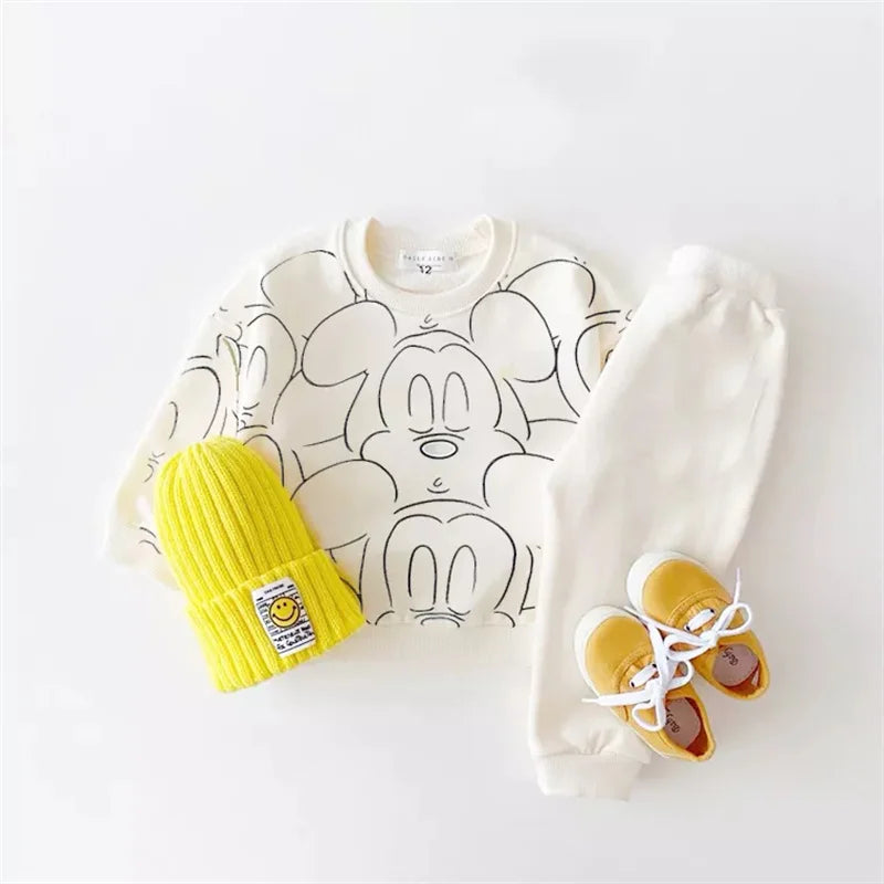 Mickey Style – 4-teiliges Disney-Kleiderset für kleine Abenteurer🐭