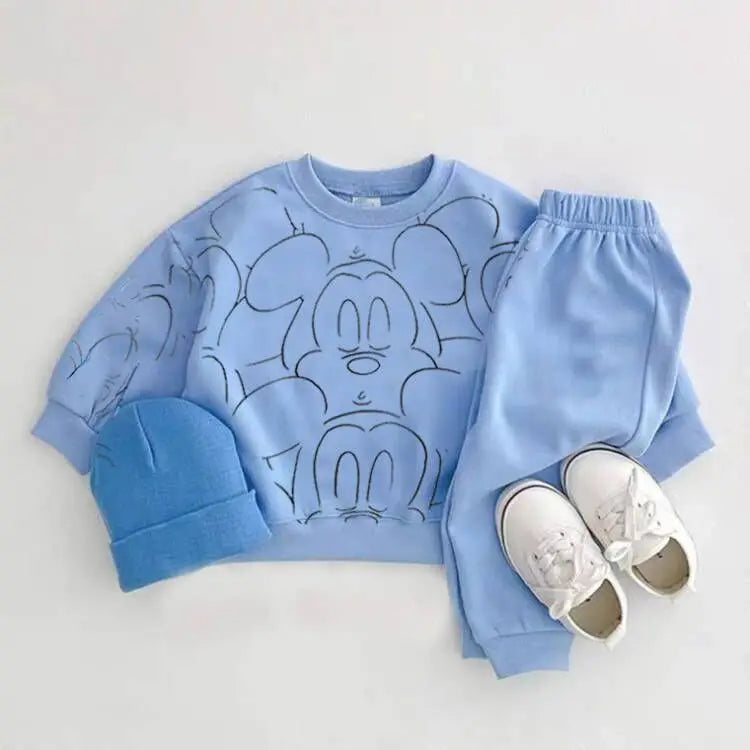 Mickey Style – 4-teiliges Disney-Kleiderset für kleine Abenteurer🐭
